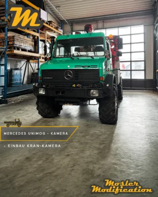 Bei diesem Mercedes-Benz Unimog wurde eine neue Kran-Kamera verbaut, um die Sicht beim Arbeiten mit dem Ladekran deutlich zu verbessern. Gerade bei Nutzfahrzeugen und schweren Arbeitsmaschinen sorgt die Nachrüstung für mehr Übersicht, präziseres Arbeiten und zusätzliche Sicherheit im täglichen Einsatz.

🔧 Modell: Mercedes-Benz Unimog
📸 Nachrüstung: Neue Kran-Kamera
🧠 Anpassung: Integration und Einrichtung des Kamerasystems

Durch die neue Kamera hat der Fahrer den Arbeitsbereich des Krans jederzeit besser im Blick, wodurch Arbeitsabläufe effizienter und sicherer durchgeführt werden können.

📍 Individuell umgesetzt
📩 Anfragen via DM
🛜 www.mosler-modification.eu

#Mercedes #Unimog #MercedesUnimog #Kran #Arbeitsfahrzeug #Nachrüstung #KameraSystem #Nutzfahrzeug #Offroad #Werkstatt #OEM #Fahrzeugtechnik #MoslerModification #viral #Deutschland #Germany #tuning